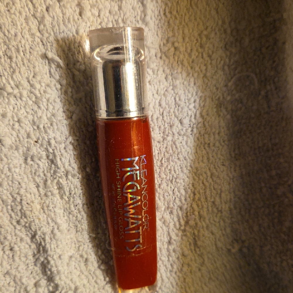 Kleancolor Red Lip Gloss High Shine Formula